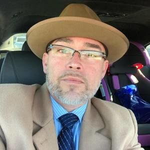 Meet your Posher, Luis